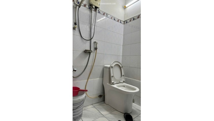  NHÀ 4 TẦNG HẺM XE TẢI PHÙNG HƯNG, P13, Q5 – 12,X TỶ